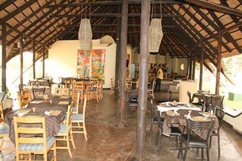 Adventure Lodge ヴィクトリア・フォールズ エクステリア 写真